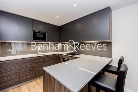 2 bedroom apartment to rent, Boulevard Drive,  Colindale NW9