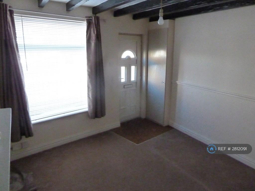 Second Lounge Or Convert To Bedroom 3