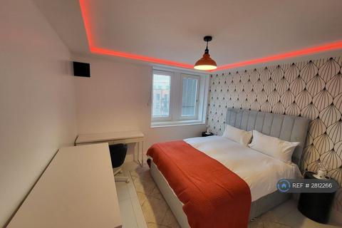 2 bedroom flat to rent, Parsons House, London, W2