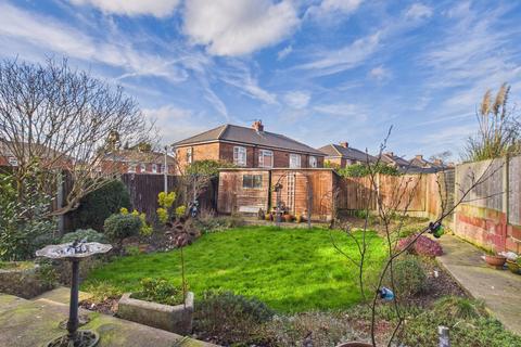 3 bedroom semi-detached house for sale, Jackson Road, Scunthorpe DN15
