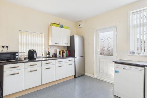 3 bedroom semi-detached house for sale, Jackson Road, Scunthorpe DN15