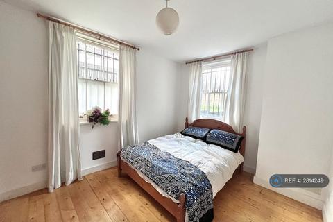 undefined, Stamford Grove West, London, N16
