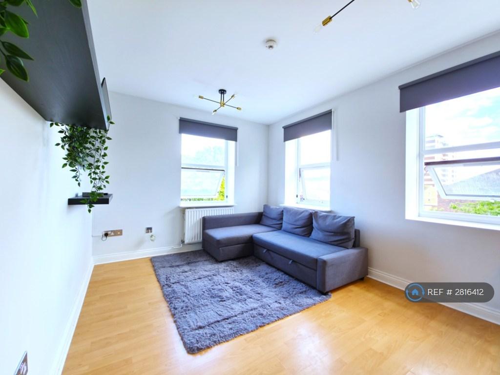 Living Room / Sofa-Bed