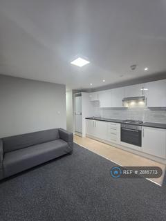 2 bedroom flat to rent, Broadway, Cardiff, CF24