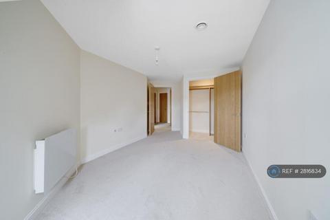 1 bedroom flat to rent, Rosewell House, Tonbridge, TN11