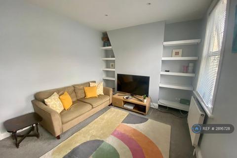 undefined, Whittington Road, London, N22