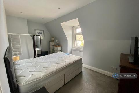undefined, Whittington Road, London, N22