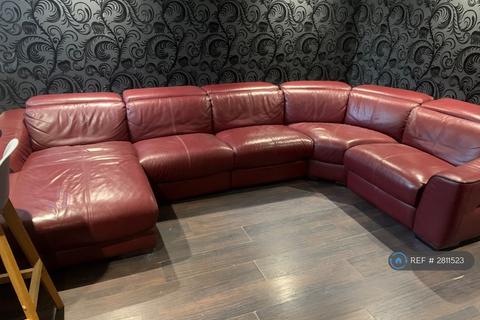 undefined, Crossways, Farnham, GU10