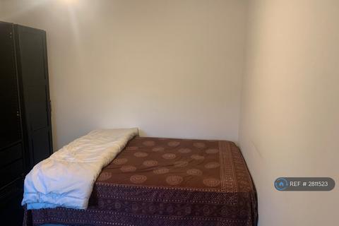 undefined, Crossways, Farnham, GU10