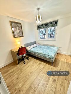 Studio to rent, Alderney House, London, N1