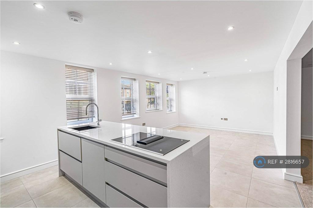 Kitchen/ Lounge