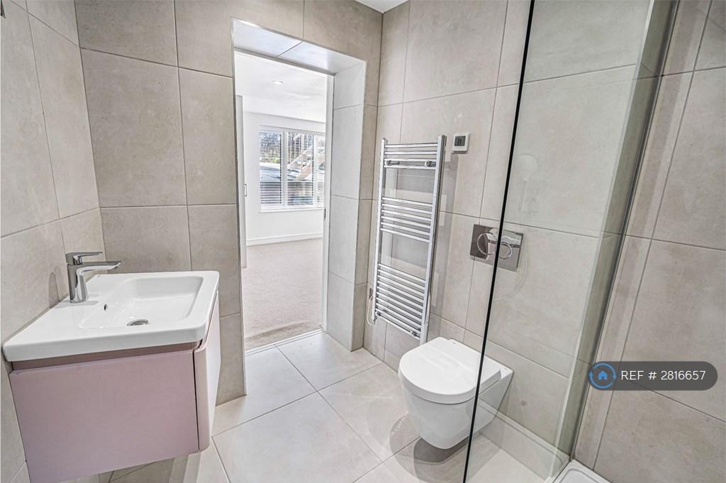 Master Ensuite