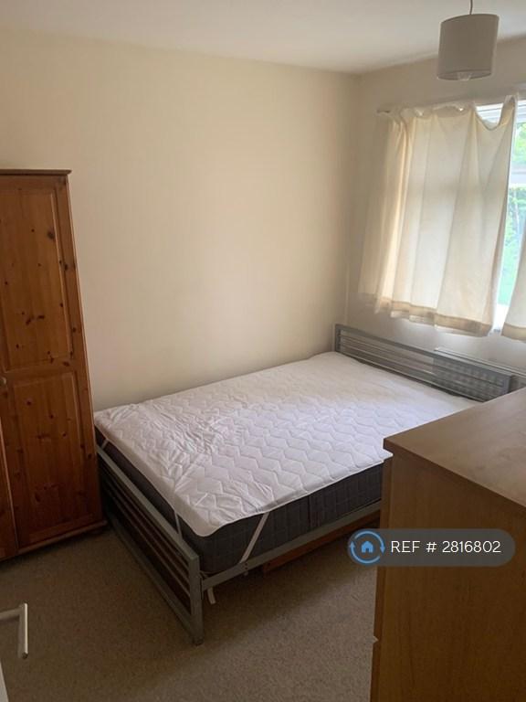 Bedroom4
