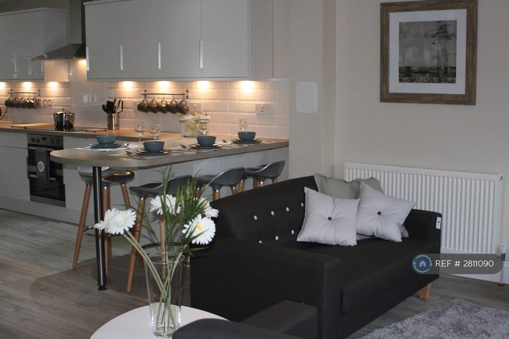 Communal Area With Smart Tv &amp;Dvd