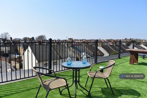 1 bedroom in a house share to rent, Westcliff-On-Sea, Westcliff-On-Sea, SS0