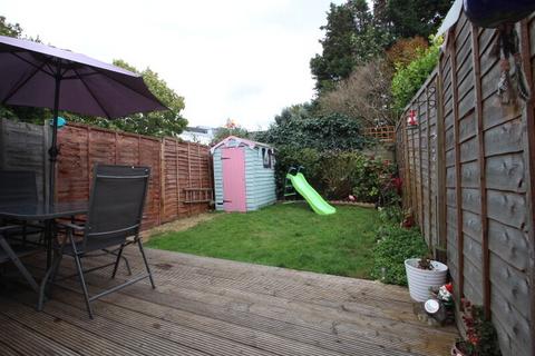 2 bedroom terraced house for sale, Park End, Bromley, Kent