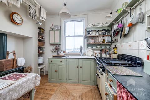 3 bedroom terraced house for sale, Dixon Place, Plymouth PL2
