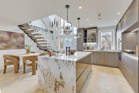 2 bedroom duplex for sale, Chalcot Gardens, Belsize Park, London, NW3