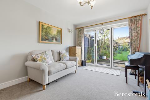 3 bedroom semi-detached house for sale, Helford Way, Upminster, RM14