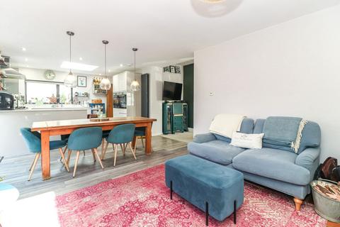 4 bedroom detached house for sale, Langley Hill, Kings Langley, WD4