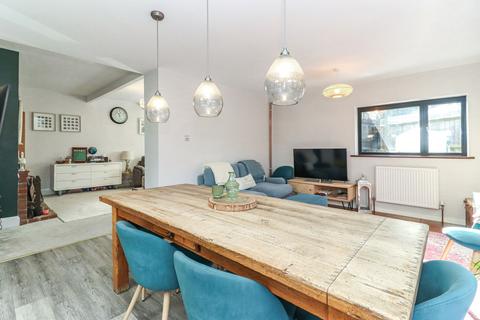 4 bedroom detached house for sale, Langley Hill, Kings Langley, WD4