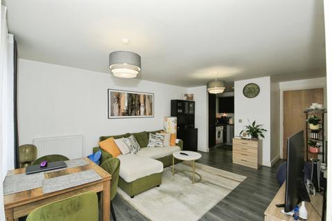 2 bedroom flat for sale, Hammonds Drive, Peterborough