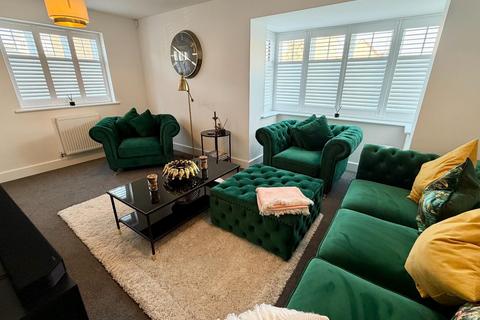 3 bedroom detached house for sale, Burnham Way, Long Buckby, Northamptonshire NN6