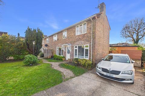 undefined, Peel Close, Windsor, Berkshire, SL4