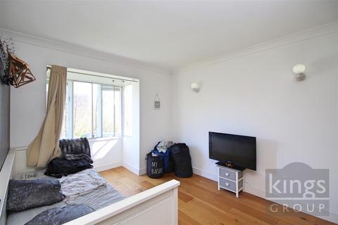 Studio for sale, Pycroft Way, Edmonton, N9