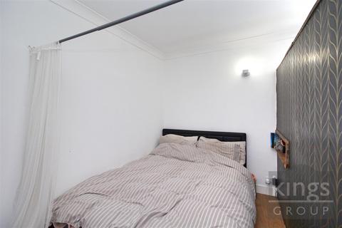 Studio for sale, Pycroft Way, Edmonton, N9