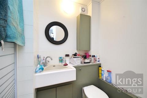 Studio for sale, Pycroft Way, Edmonton, N9