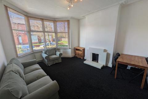 2 bedroom flat to rent, Scarsdale Road, Victoria Park, Manchester