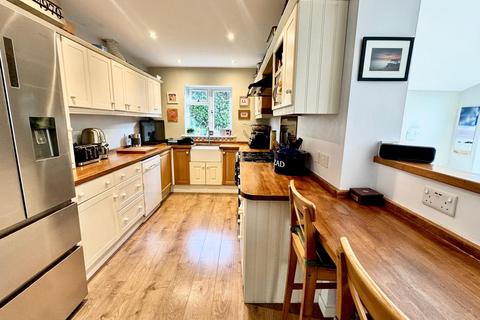 4 bedroom semi-detached house for sale, Nash Road, Dibden Purlieu, SO45