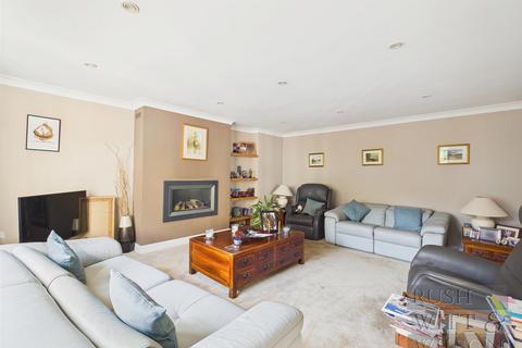 4 bedroom detached house for sale, Fen Court, St. Leonards-On-Sea