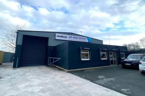 Warehouse to rent, Moor View Leeds LS11 9NF
