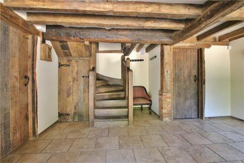 undefined, Carthouse Lane, Woking, GU21