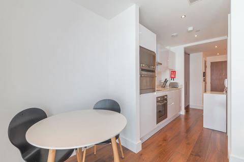 undefined, Lincoln Plaza, London E14