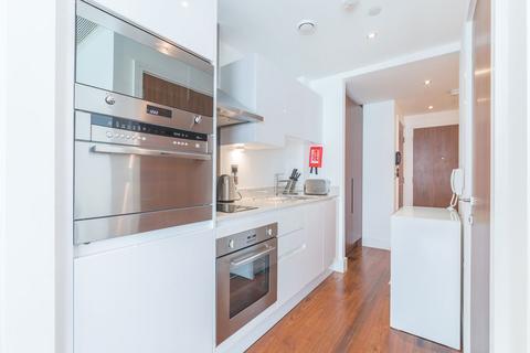 undefined, Lincoln Plaza, London E14