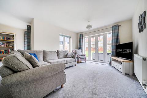 4 bedroom semi-detached house for sale, Eastwood Meadow, Gillingham ME8