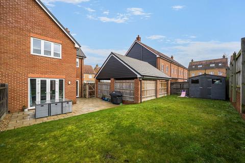 4 bedroom semi-detached house for sale, Eastwood Meadow, Gillingham ME8