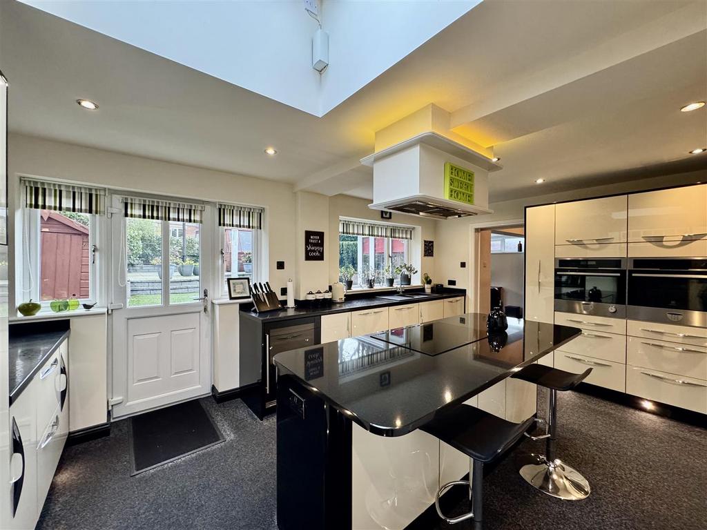 Breakfast kitchen