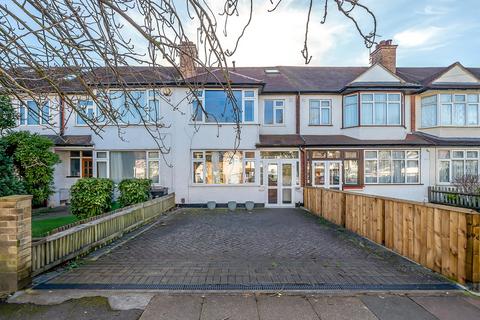 3 bedroom terraced house to rent, Queen Anne Avenue, Bromley