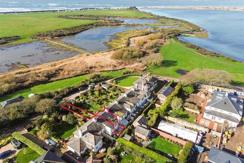 3 bedroom cottage for sale, Snow Hill, West Wittering, Chichester