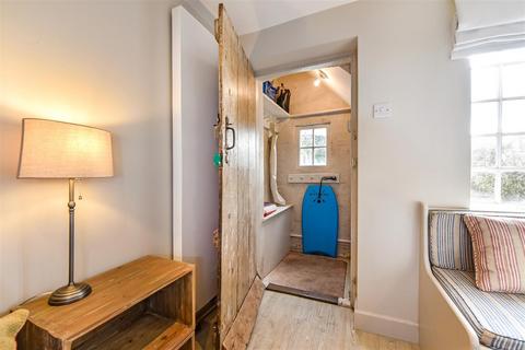 3 bedroom cottage for sale, Snow Hill, West Wittering, Chichester