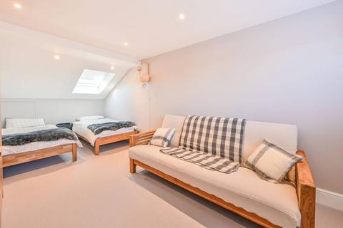 2 bedroom flat to rent, Inderwick Road, Crouch End, London, N8