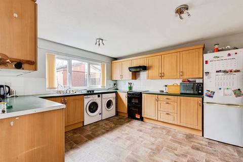 undefined, Godolphin Close, Freshbrook, SWINDON