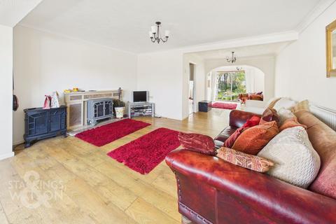 4 bedroom detached house for sale, Speedwell Close, Lowestoft