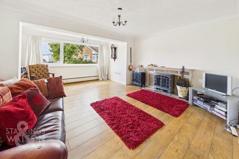 4 bedroom detached house for sale, Speedwell Close, Lowestoft
