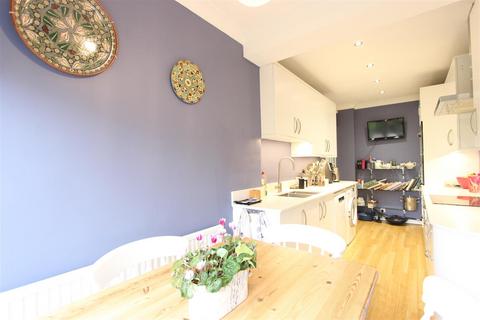 undefined, Oakwood Crescent, London