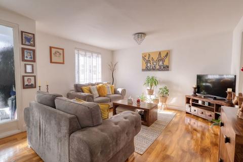 undefined, Jasmine Crescent, Buckinghamshire HP27